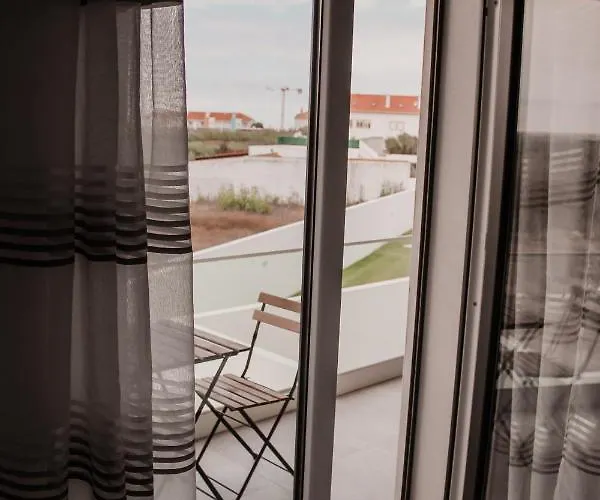 Gold Baleal アパート